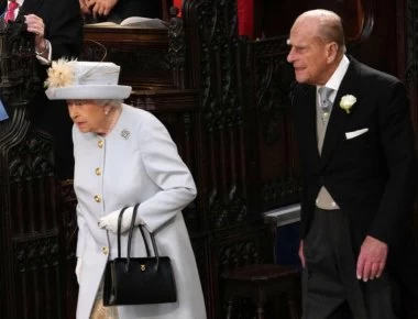 Σάλος στη Βρετανία για τον 97χρονο Πρίγκιπα Φίλιππο που επιμένει να οδηγεί - Ζητούν από την Ελισάβετ να τον... μαζέψει